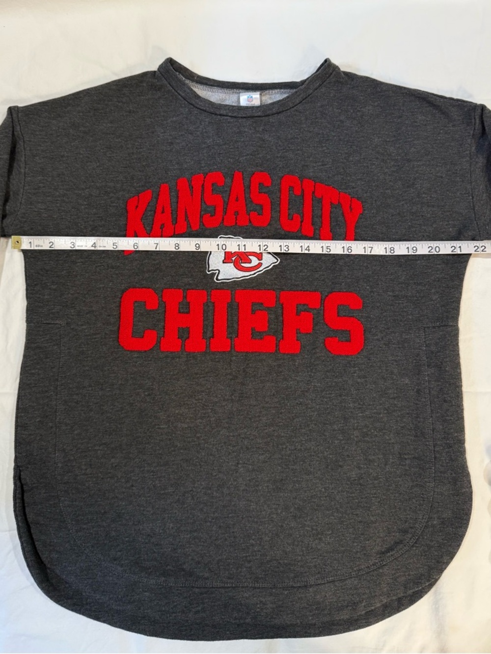 Kansas City Chiefs Dark Gray Crewneck Sweatshirt - Picture 4 of 9